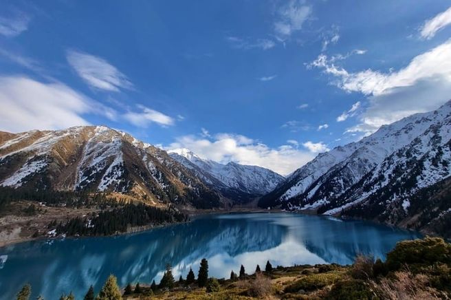 Big Almaty Lake Tour - To Almaarasan Hot Springs via Car / Hike Tour