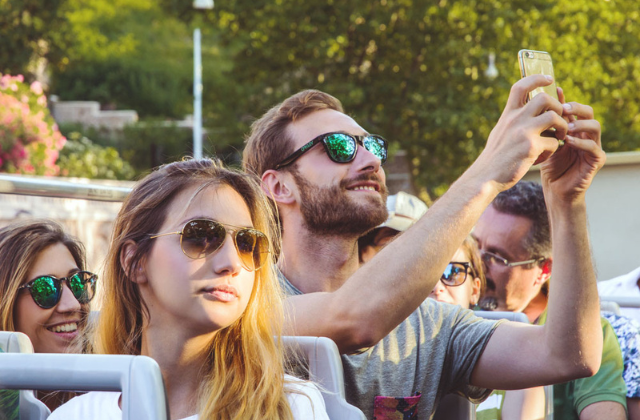 Big Bus Edinburgh Hop-on Hop-off Tour (1/2 Days)