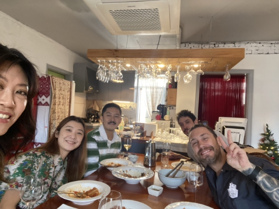Seoul: Wine Pairing Kimchi Cooking Class with a Sommelier in Jongno
