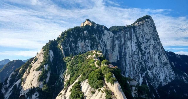 Xi'an Huashan One-Day Tour (West-Up, North-Down Route)