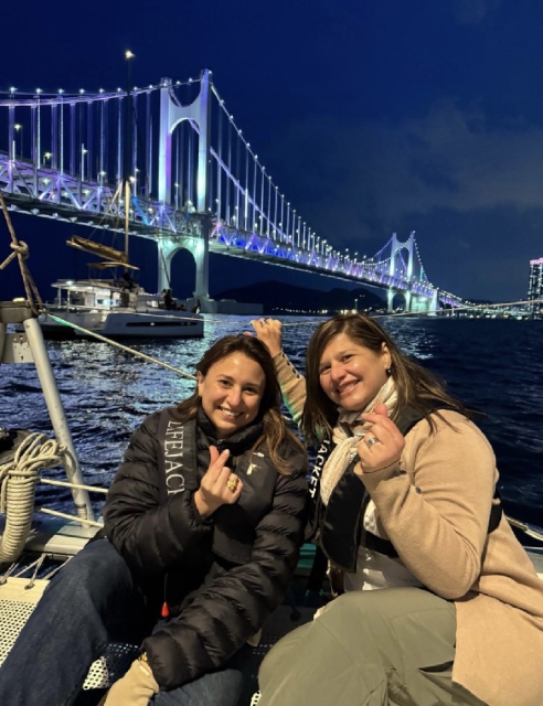 Busan Haeundae : 'I LOVE YOU Yacht' Romantic Public/Private Yacht Tour