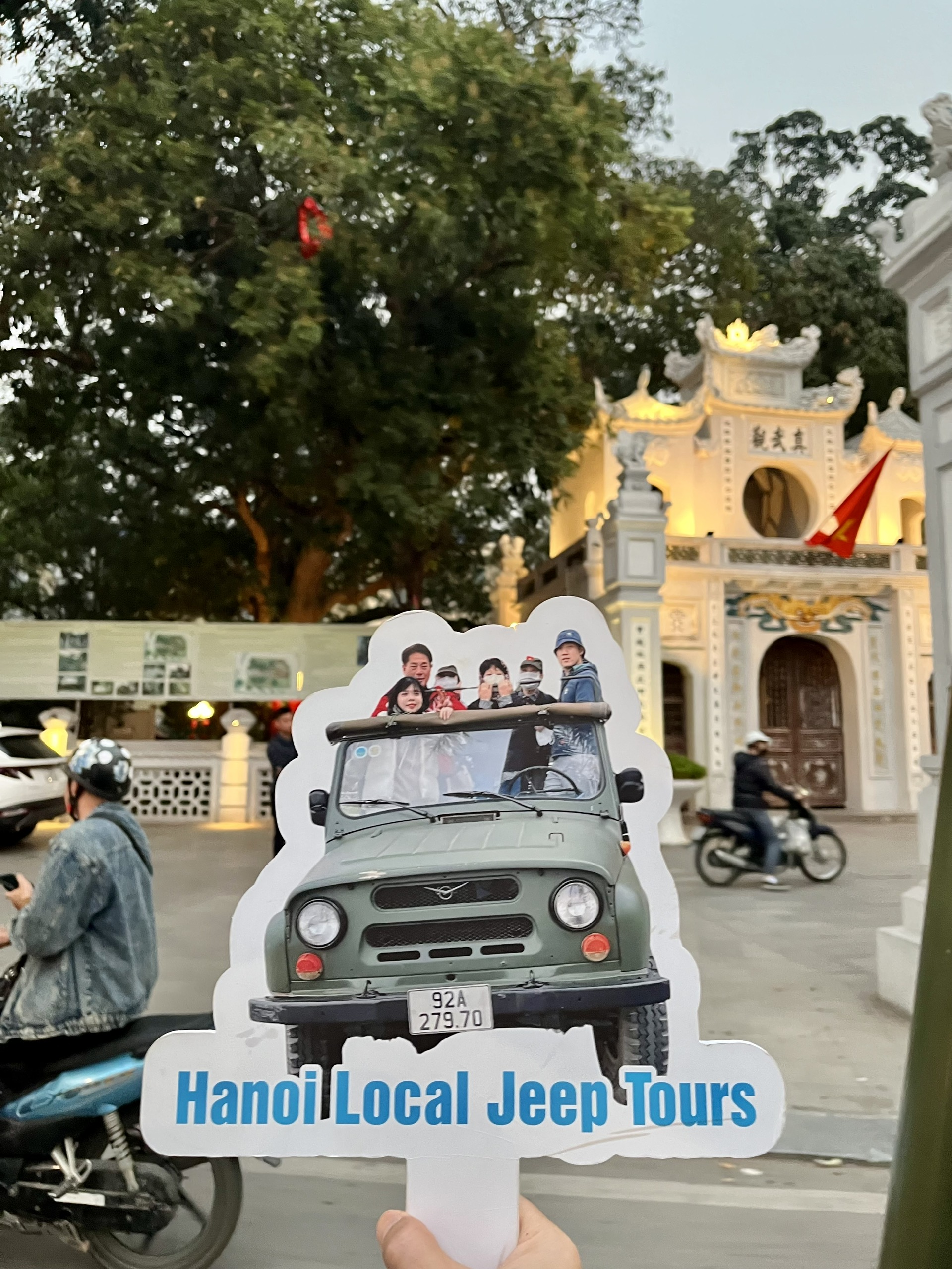 하노이 로컬 지프 투어 - 음식, 문화 그리고 진짜 재미! (WAUG Exclusive)