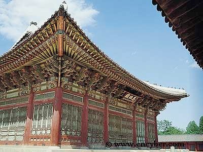 Seoul: Gyeongbokgung & Insa-dong Gastroventure Day Tour (Palace Guard Change, Kimchi Making, Tea Museum)