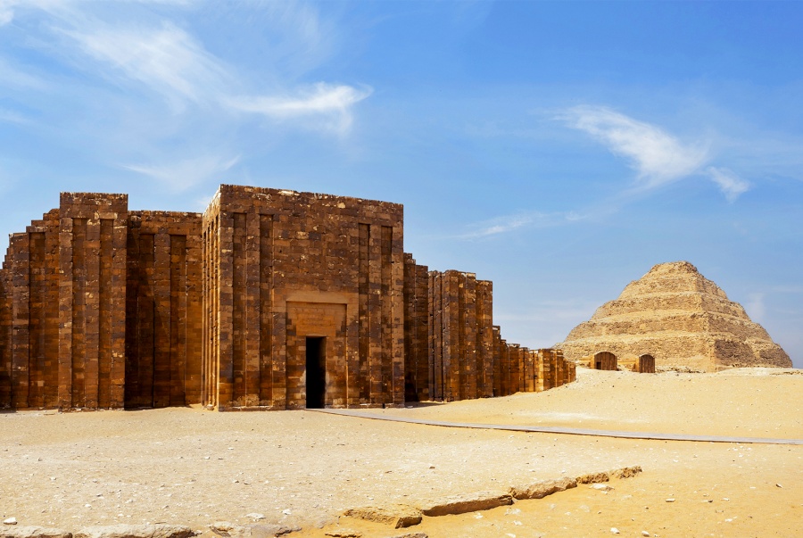 카이로 근교 조세르의 계단식 피라미드 투어 (비디오 가이드)