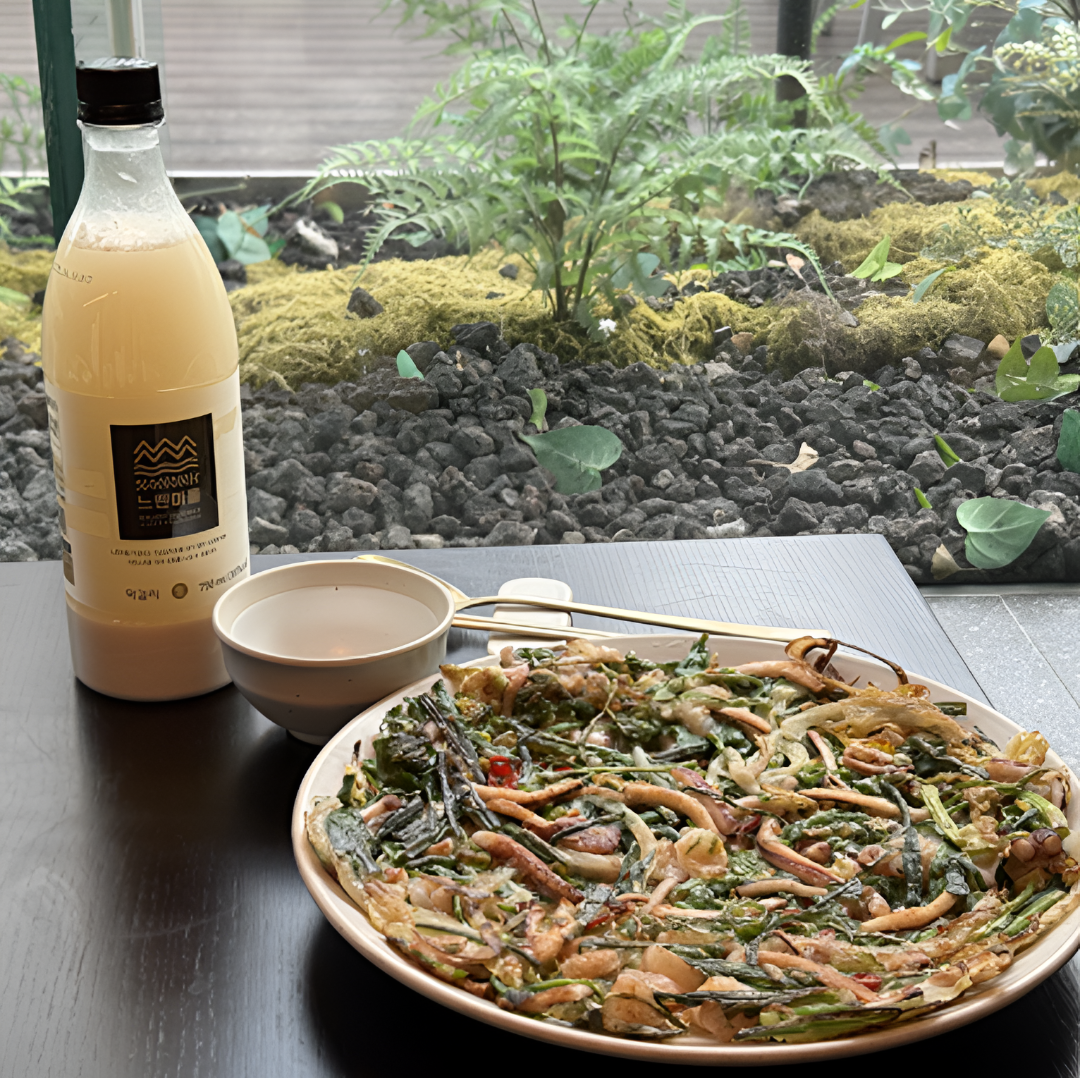 Seoul Jongno : Joseon-Style Traditional Korean Liquor Storytelling Experience (Mugyojuga Cheiljemyunso)