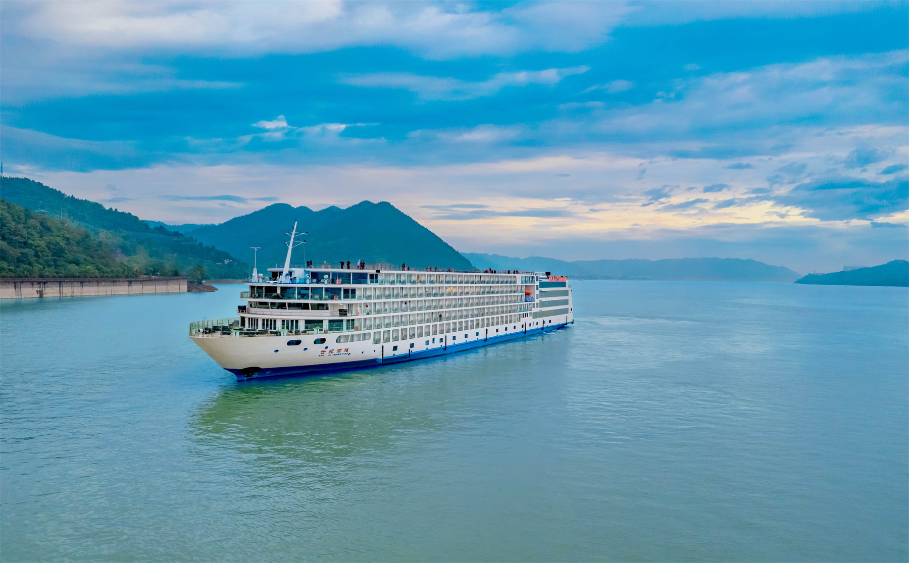 [9월-12월 매주출발] [4박6일/5박6일] 5성급 중국 장강삼협 리버크루즈 여행 (ALL포함 + 발코니객실)