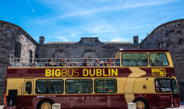 Dublin: Big Bus Ticket & Night Tour