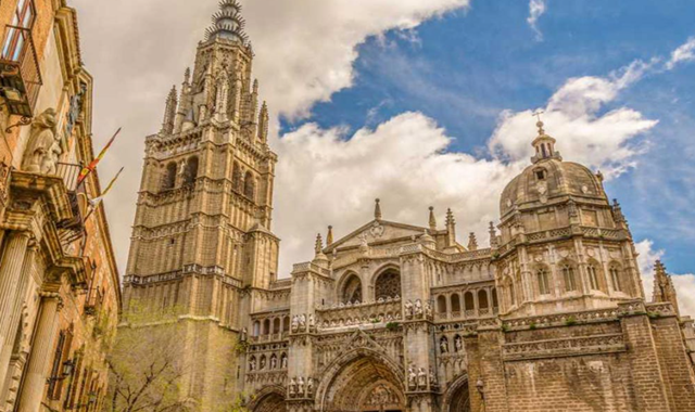 Madrid : Big Bus City Tour (Single Ride / Night Tour / Segovia & Toledo Tour)