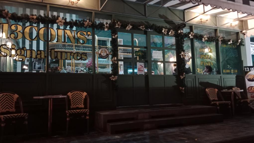 バンコク・13コインズスクンビット49レストラン