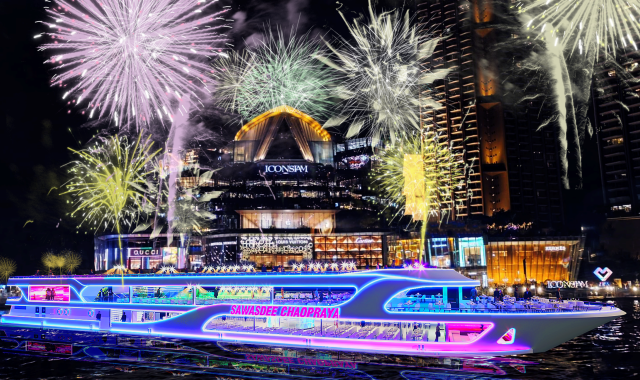 방콕 사와디 차오프라야 디너 크루즈