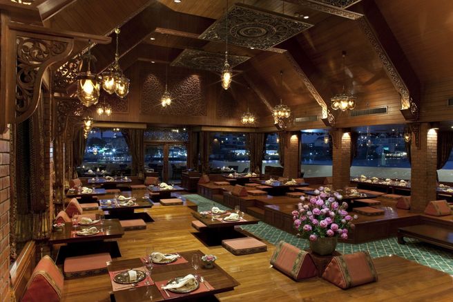 Bangkok Royal Orchid Sheraton Hotel Tara Thong Restaurant