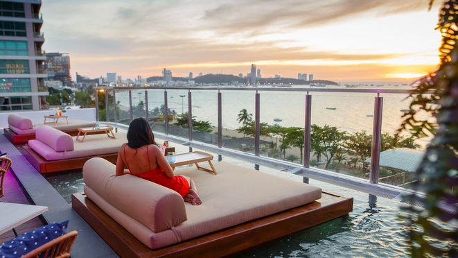 Pattaya Sea View Hotel Virgin Rooftop