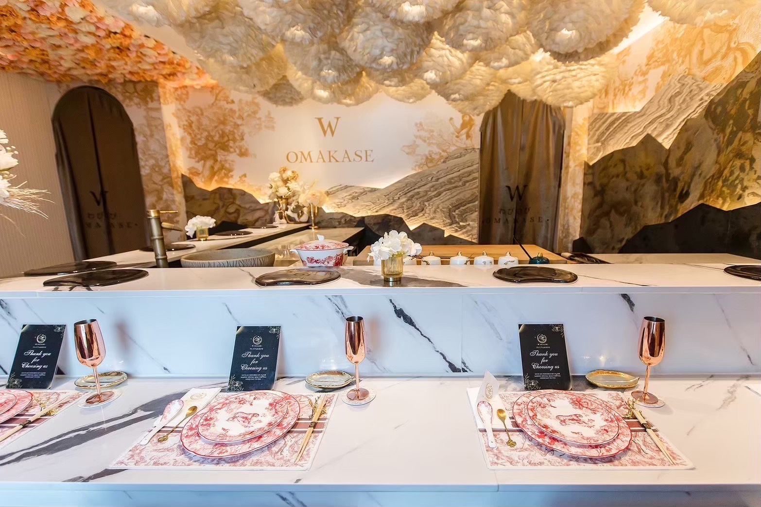 방콕 W 오마카세 프라딧 마누탐 레스토랑