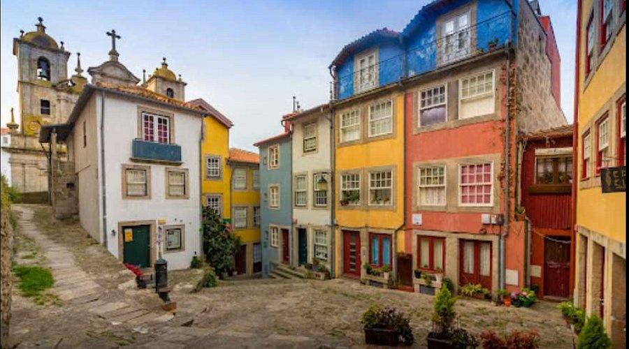 포르투 오전 시내 정복 투어 with 이브 가이드