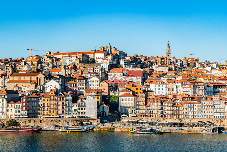 포르투 오전 시내 정복 투어 with 이브 가이드