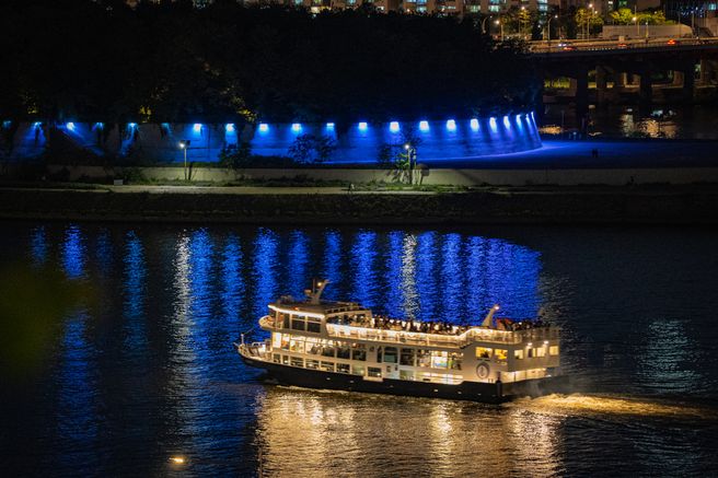 Seoul Jamsil Eland Han River Cruise