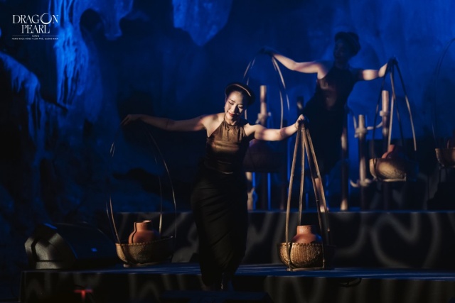 Dragon Pearl Cave Dining Style Show