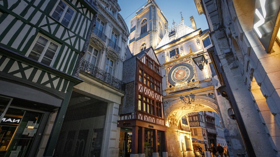 [진투어] 파리 근교 3코스 베르사유+루앙+고흐마을  투어 (피크닉)