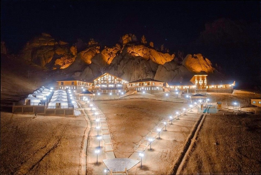 [고비노매드투어] [3박4일] 몽골 오기호수 + 미니사막 + 테를지 + 얼음 축제 겨울 투어