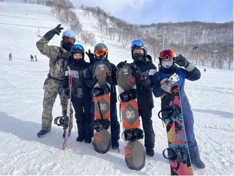 [독점할인] 홋카이도 하이랜드 존 리조트 or 스노우 크루즈 온즈 스키 투어 (WAUG Exclusive)