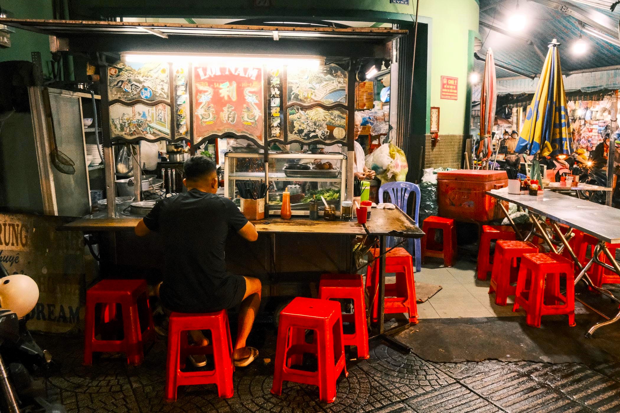 Ho Chi Minh City: Street Food Private Walking Tour