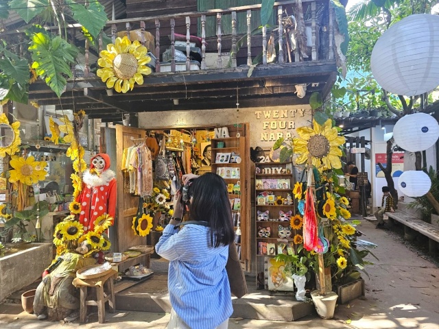 치앙마이 반캉왓 + 도이수텝 사원 단독 투어 (한국어 가이드 포함)