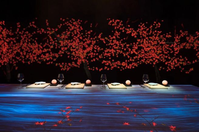 도쿄 긴자 문플라워 사가야 x 팀랩(teamLab) - 미쉐린 2스타