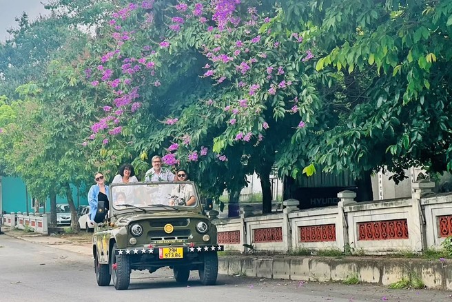 Hanoi City Jeep Tour (WAUG Exclusive)