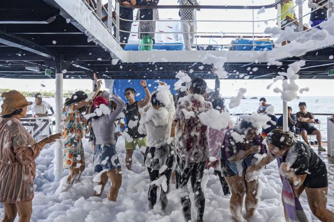 푸꾸옥 크레이지 파티 선셋 호핑 투어