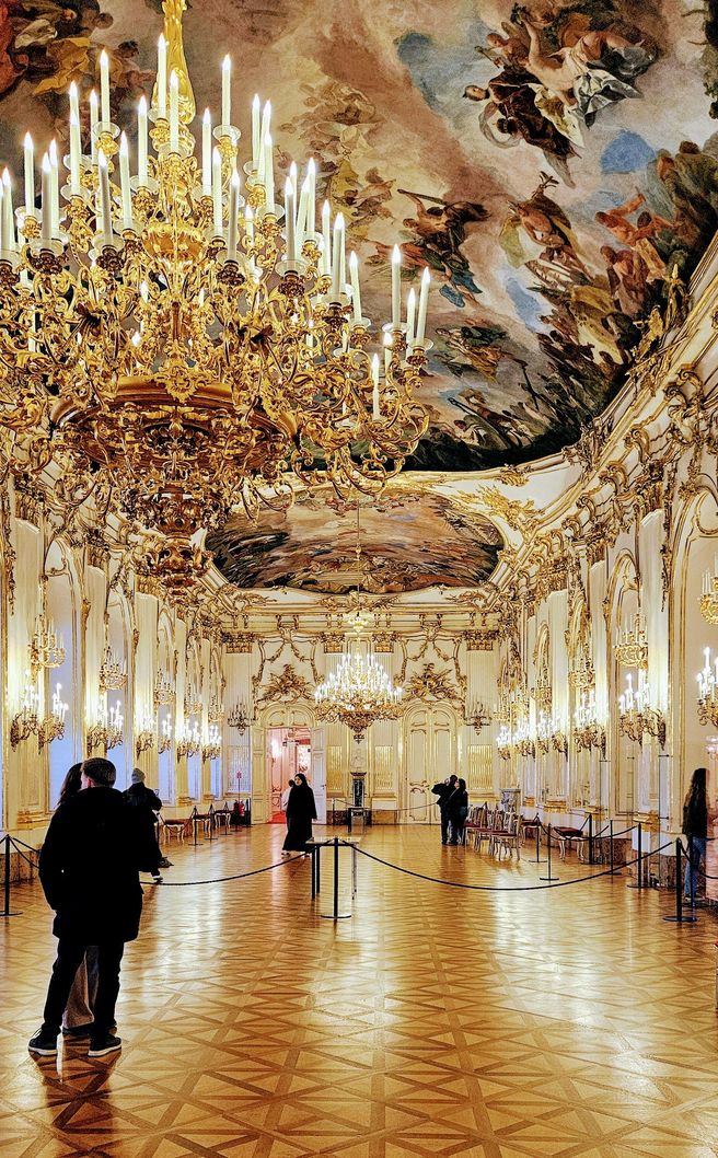 비엔나 쇤부른, 벨베데레, 구시가지 워킹 투어 with 미녀 가이드