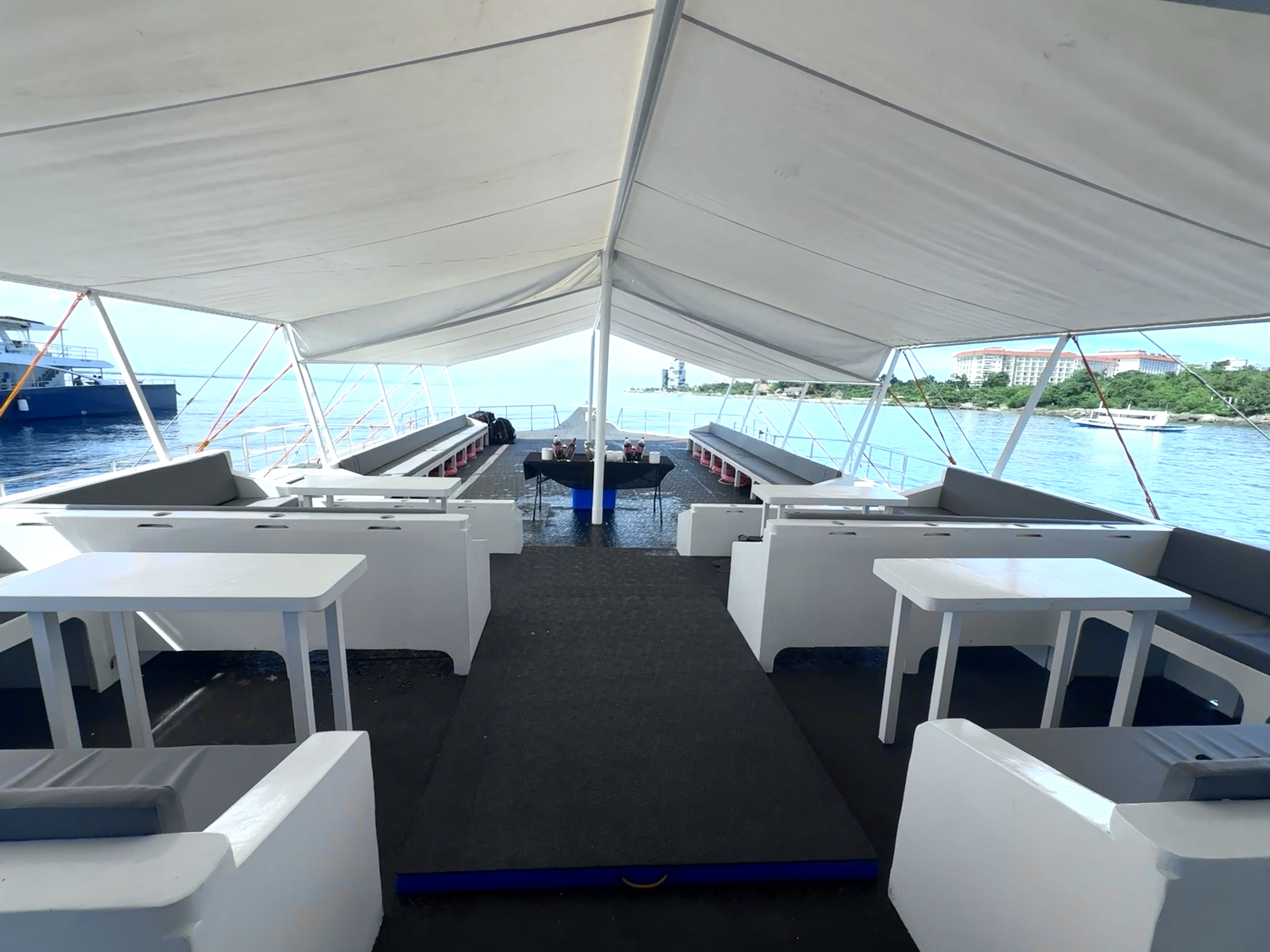 세부 디프리호핑 올데이 호핑투어 (프리미엄 방카 & 무제한 맥주 & BBQ & 디제잉 공연)