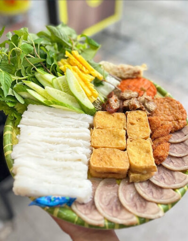 [푸꾸옥고스트] 원데이 단독 리무진 투어 (머드 스파+즈엉동 야시장)