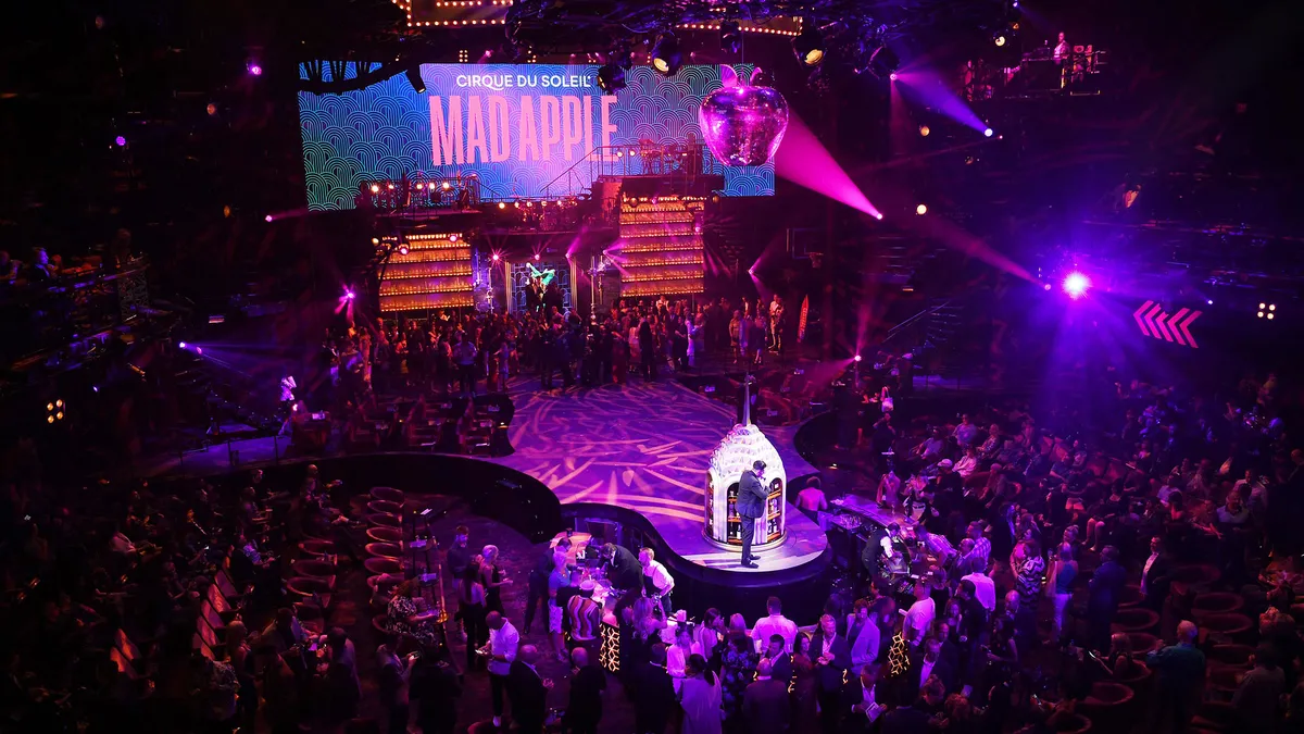 Las Vegas: Cirque du Soleil MAD APPLE Show Ticket