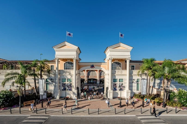 로마 카스텔 로마노 아울렛 왕복 셔틀버스 (10% 할인 쿠폰 + F&B 바우처 포함) - WAUG Exclusive