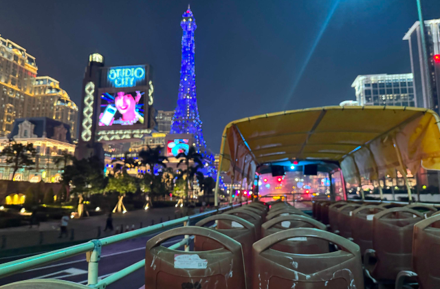 マカオ オープン トップ ナイト シティツアーバス
