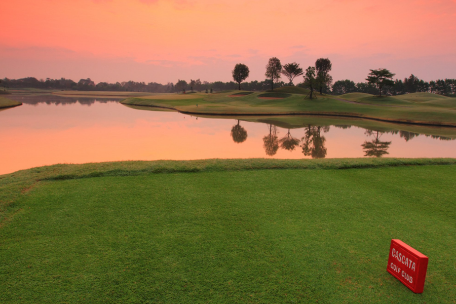 방콕 카스카타 골프 클럽 - 18홀 그린피 + 카트피 + 캐디피