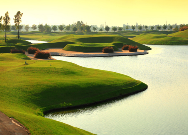 방콕 카스카타 골프 클럽 - 18홀 그린피 + 카트피 + 캐디피