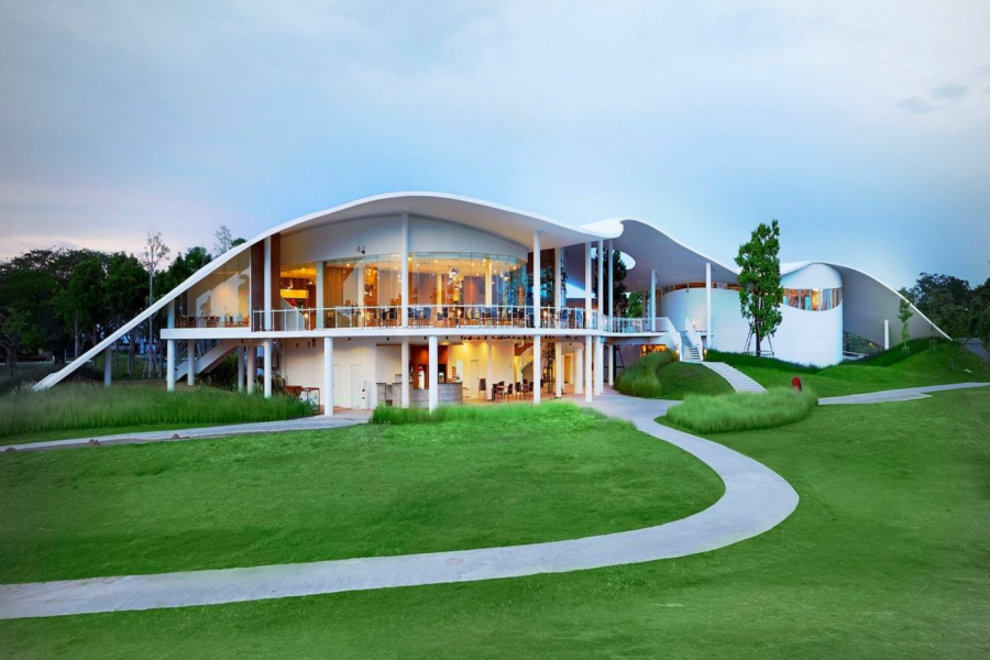 파타야 컨트리 클럽 - 18홀 그린피 + 카트피 + 캐디피