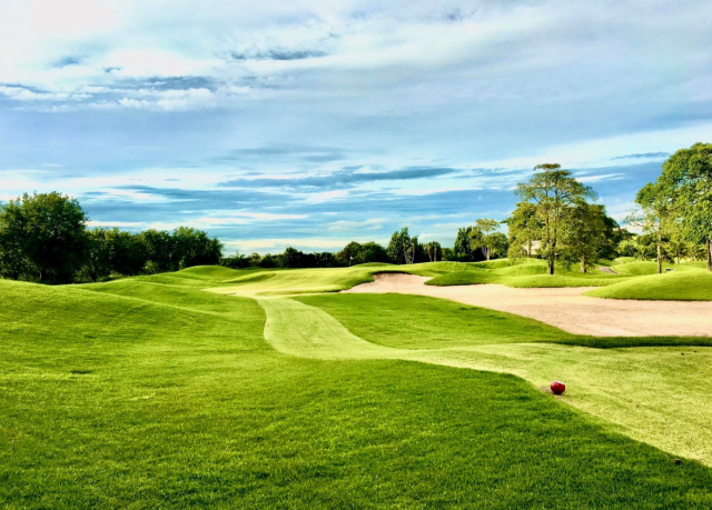 파타야 부라파 골프 앤 리조트 - 18홀 그린피 + 카트피 + 캐디피