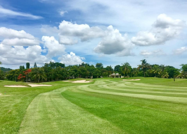 파타야 부라파 골프 앤 리조트 - 18홀 그린피 + 카트피 + 캐디피