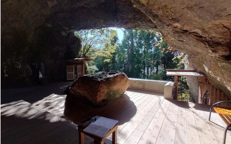 Fukuoka-Departure Bus Tour: Kumamoto Miyamoto Musashi Light Art