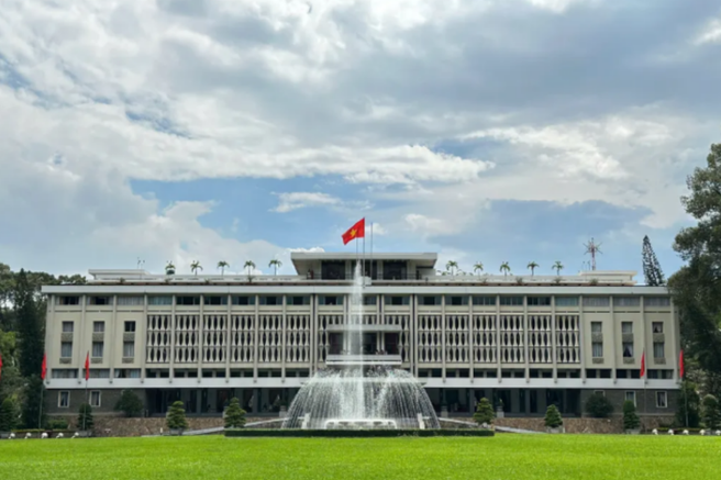 Ho Chi Minh Saigon Essential Half-Day Tour (WAUG Exclusive)
