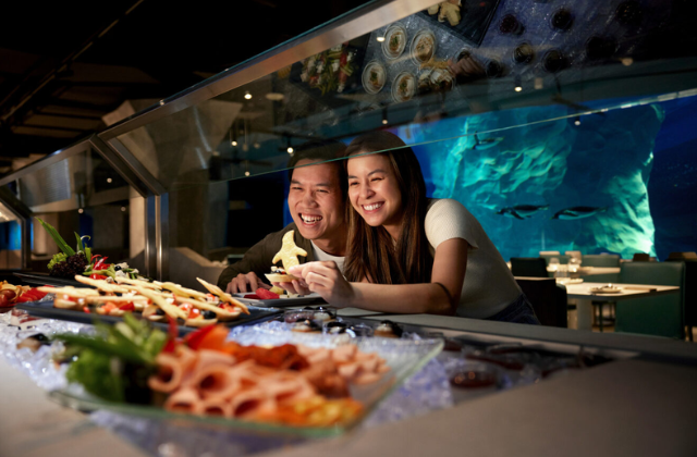 싱가포르 펭귄 코브 레스토랑 런치 뷔페