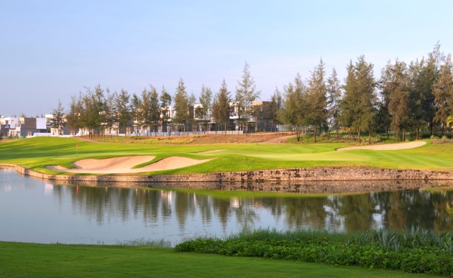 다낭 몽고메리 골프장  - 18홀 그린피 + 카트피 + 캐디피