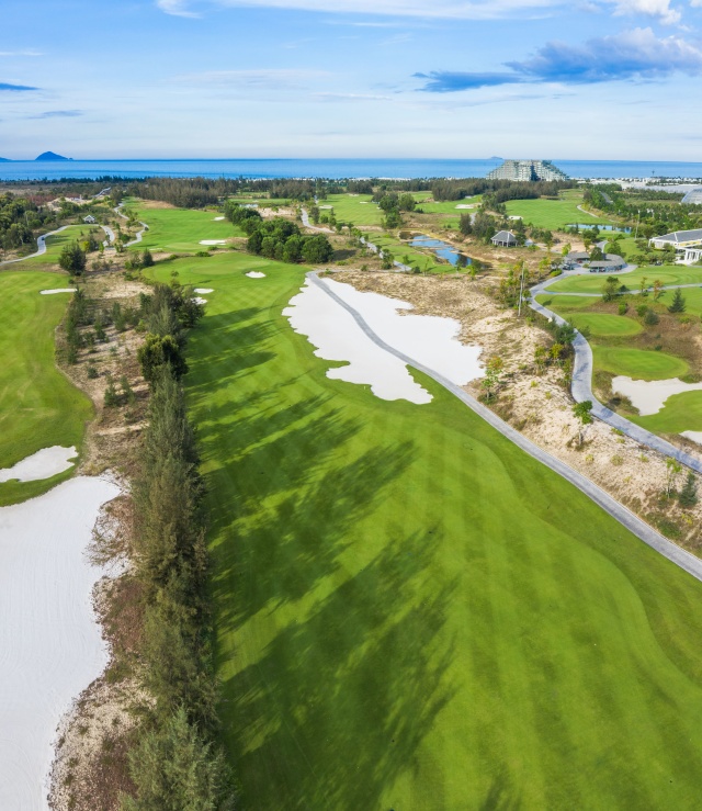 다낭 남호이안 빈펄 골프장 - 18홀 그린피 + 카트피 + 캐디피