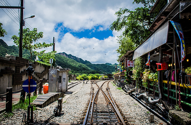 [착한투어] 대만 예스폭진지 야경 프리미엄 버스투어 (10시 20분 출발 / 한국어 가이드 + usb 와이파이 버스)