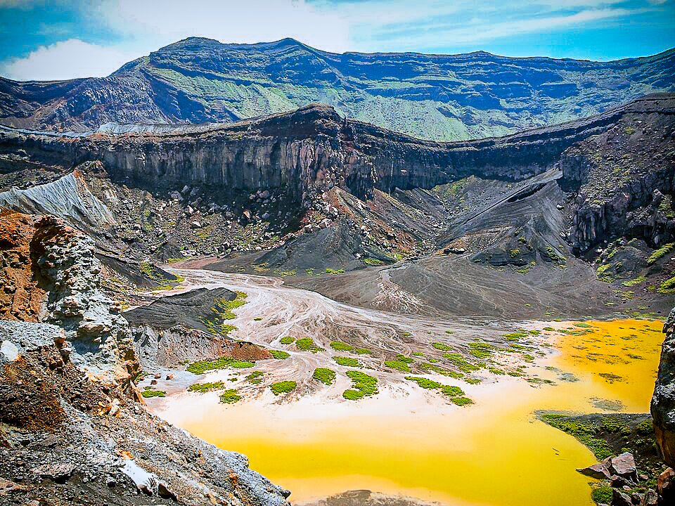 후쿠오카 출발: 아소산 분화구 & 쿠카센리 & 쿠로카와 온천 투어