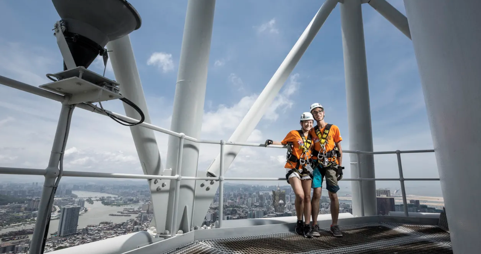 マカオタワー クライミング (展望台入場券付き)