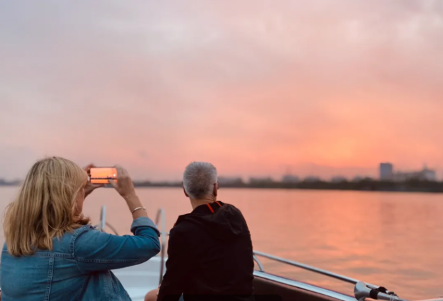 Ho Chi Minh Luxury Speedboat for Magical Romantic Sunset and Cocktails