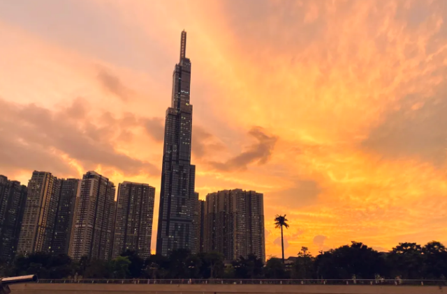 Ho Chi Minh Luxury Speedboat for Magical Romantic Sunset and Cocktails